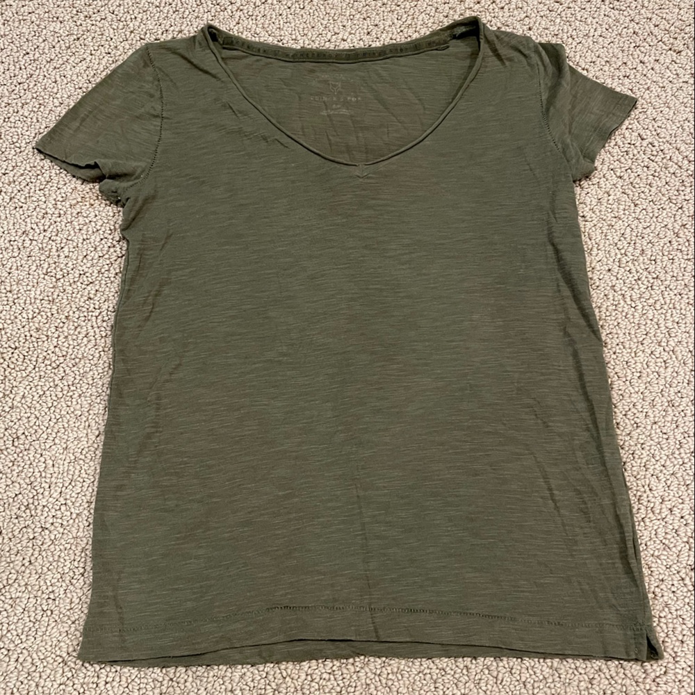 Olive green prince & fox tee
